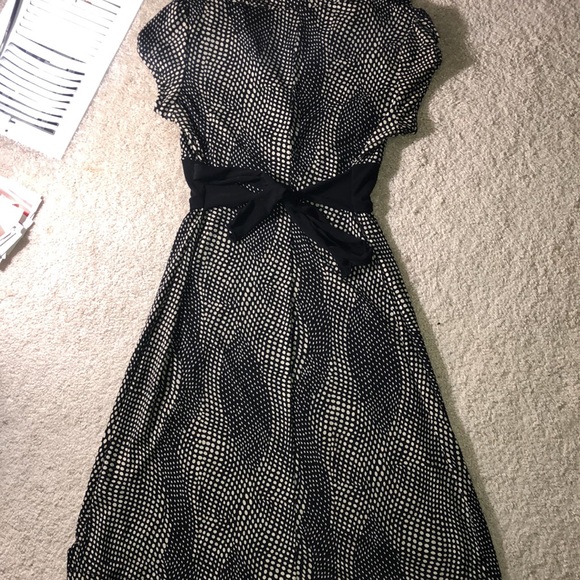 Women’s black& white dress - Picture 8 of 8